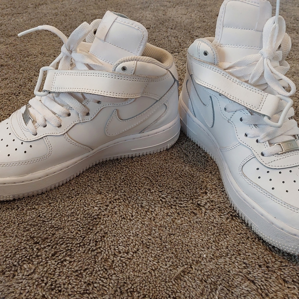 Nike Air Force 1's MID WhiteSneakers with Strap